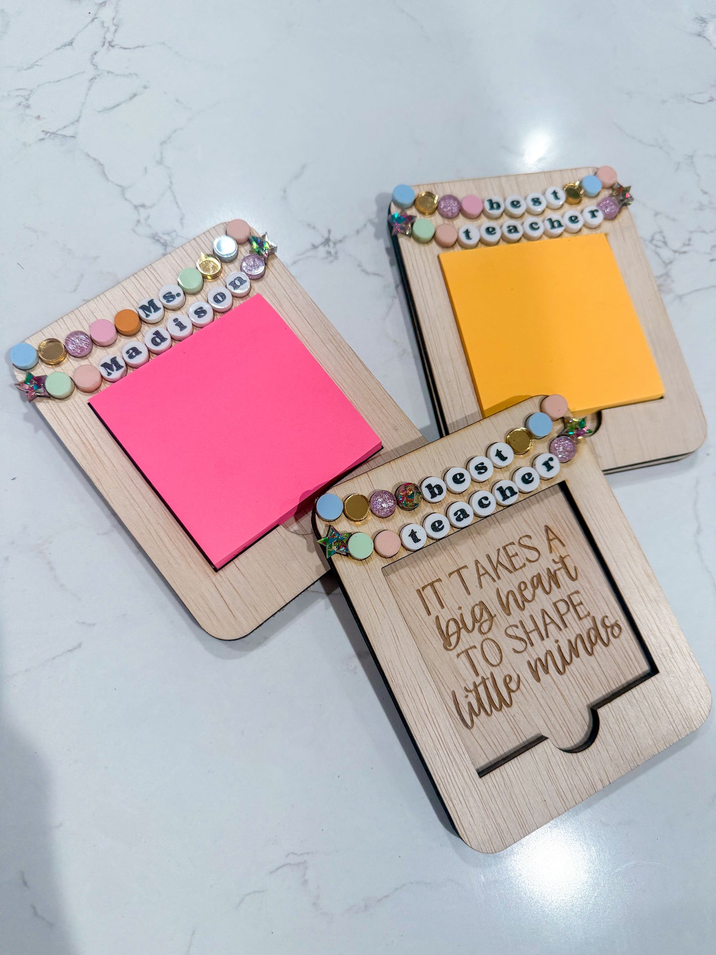 Friendship bracelet sticky note pad