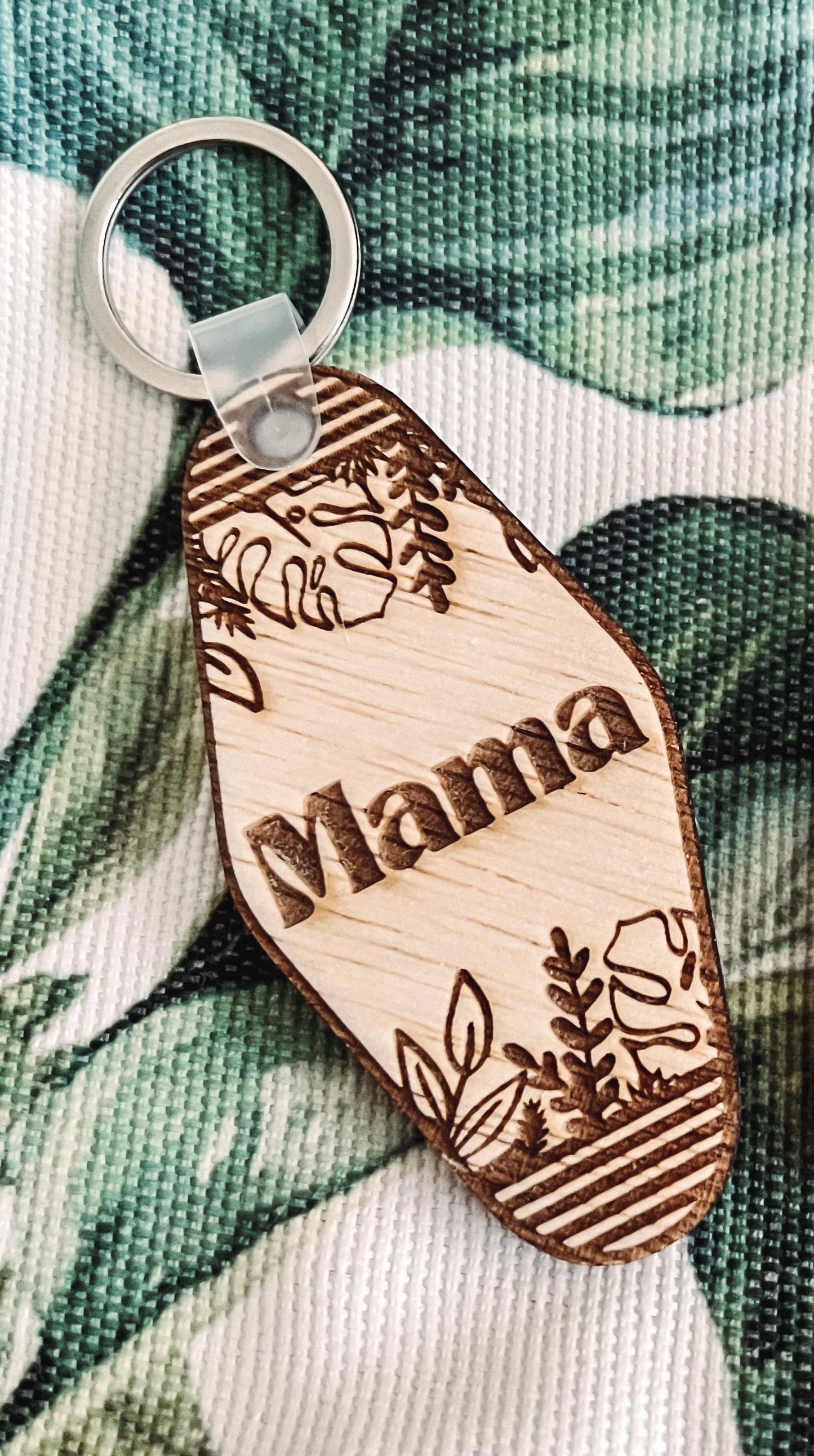 Tropical Mama keychain