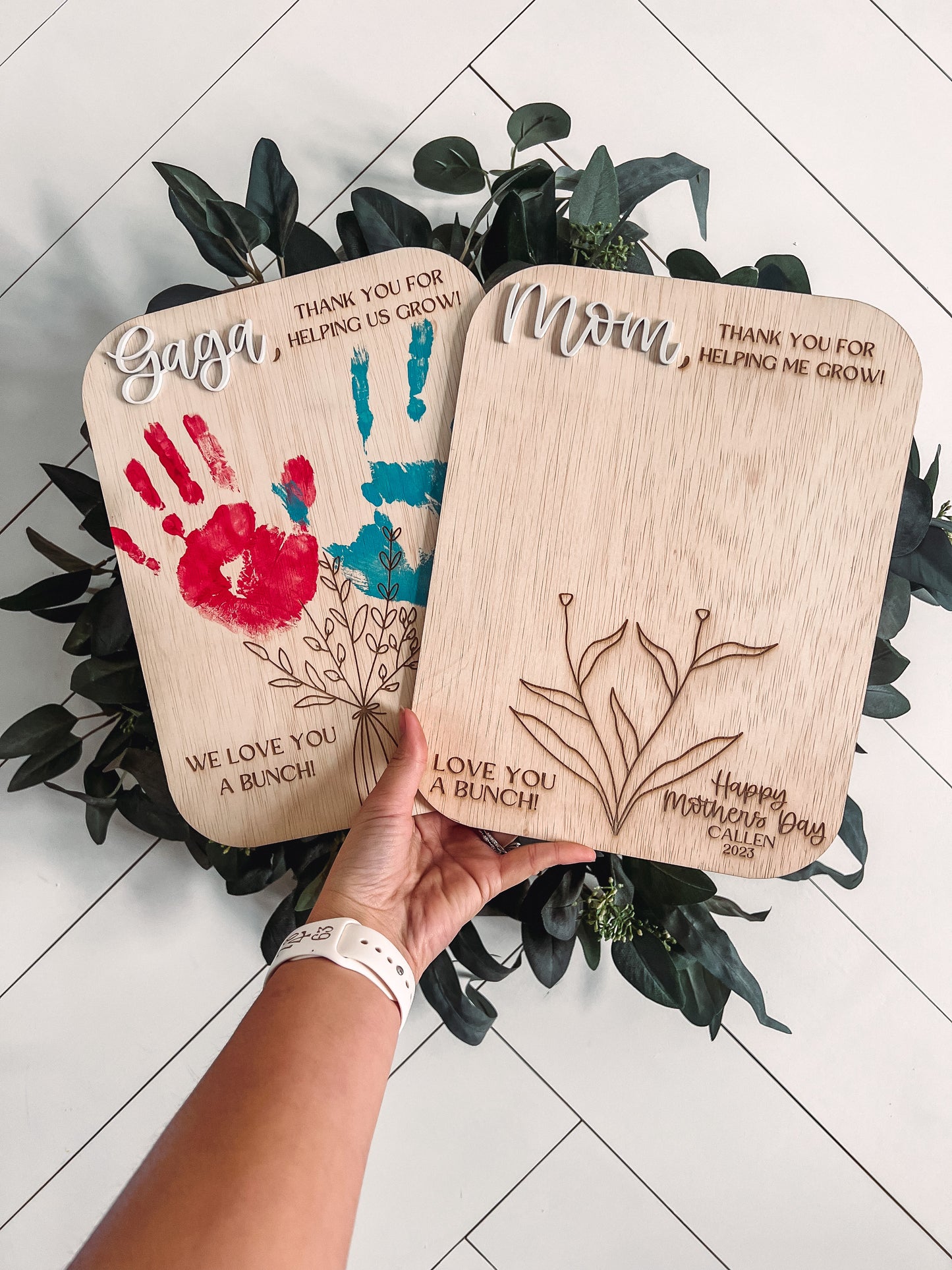 Mothers Day DIY Handprint Sign